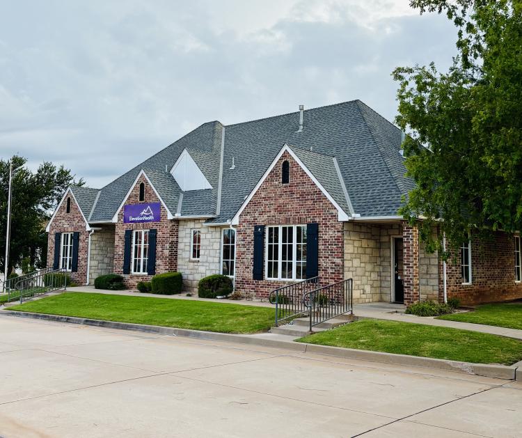 1743 West 33rd Street medical office for lease, Edmond, OK