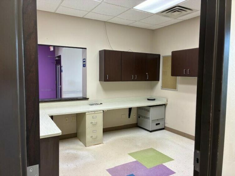 12516 N May Ave retail, office or medical space for lease, N Oklahoma City, OK