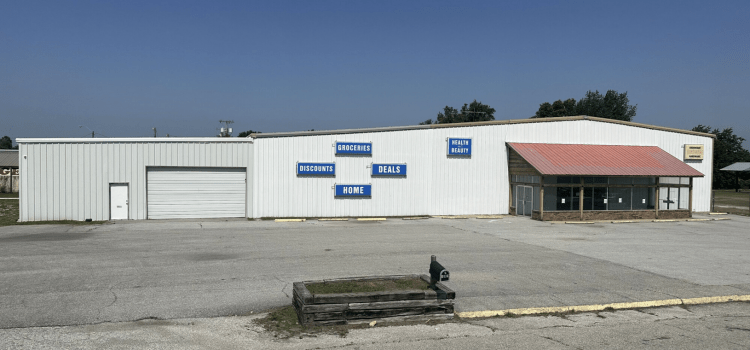 102 Lannell Drive Grove, OK industrial building for lease