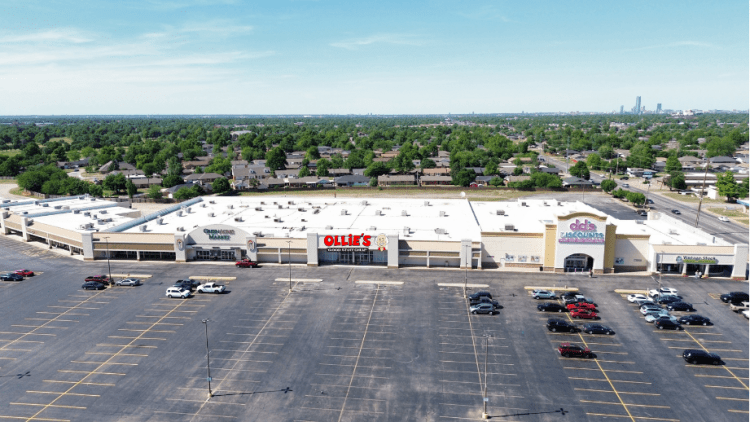 Walnut Square retail space for lease Oklahoma City, Ok 