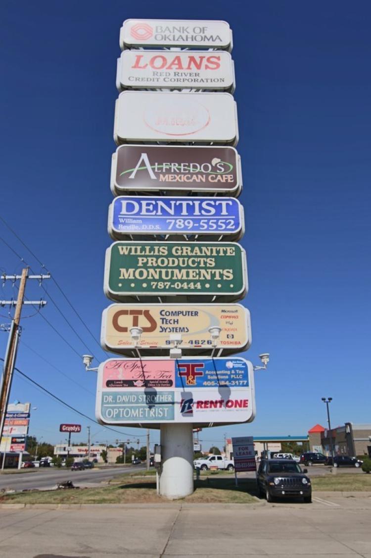 MacArthur Court retail spaces for Lease, Warr Acres, OK