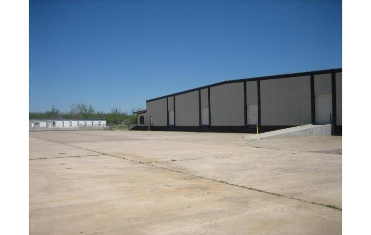 306 W Juneau St Industrial property for lease Purcell, OK