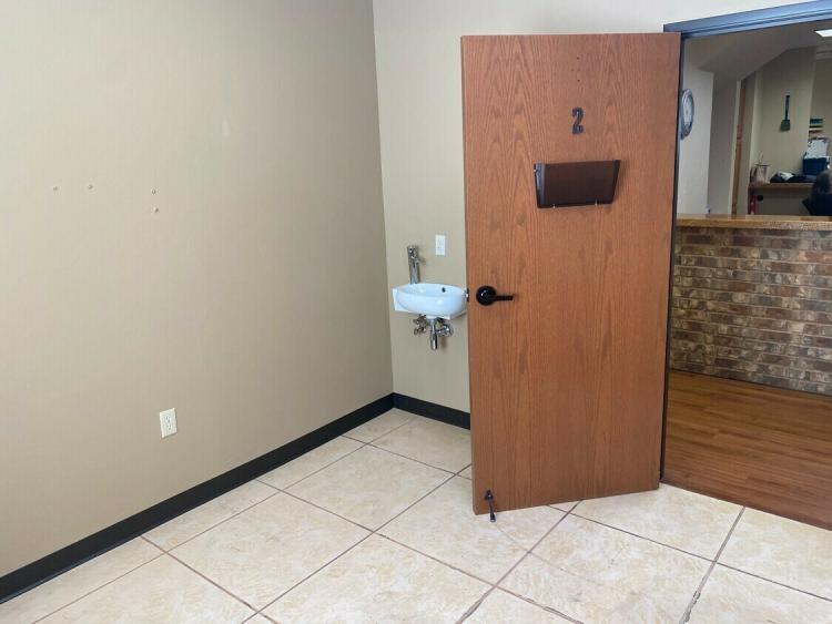 3414 NW 135th St., Ste B medical space for lease, Oklahoma City, OK