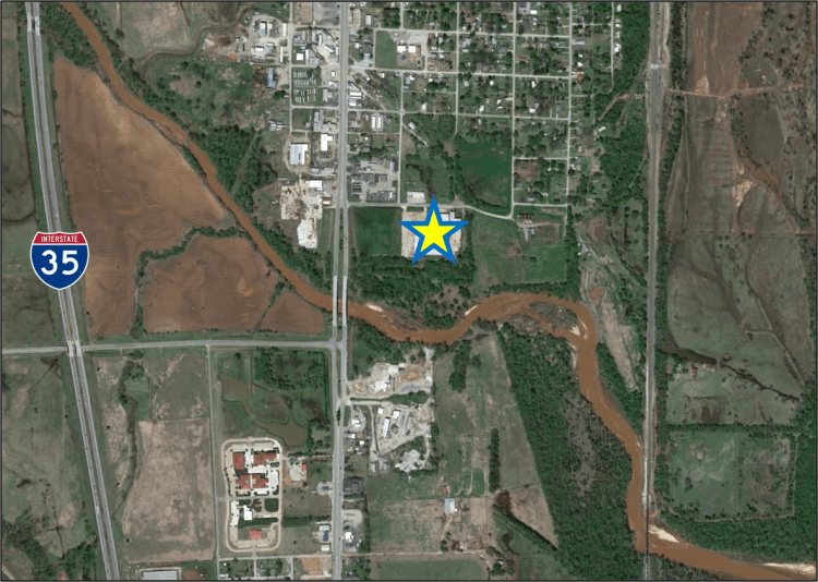 306 W Juneau St Industrial property for lease Purcell, OK