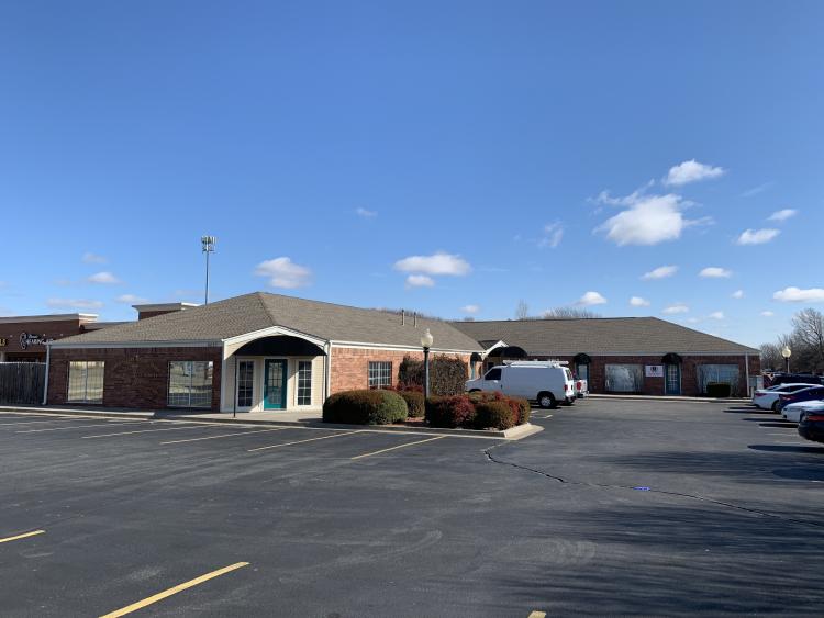 Penn Oaks Offices office space for lease south Oklahoma City, OK