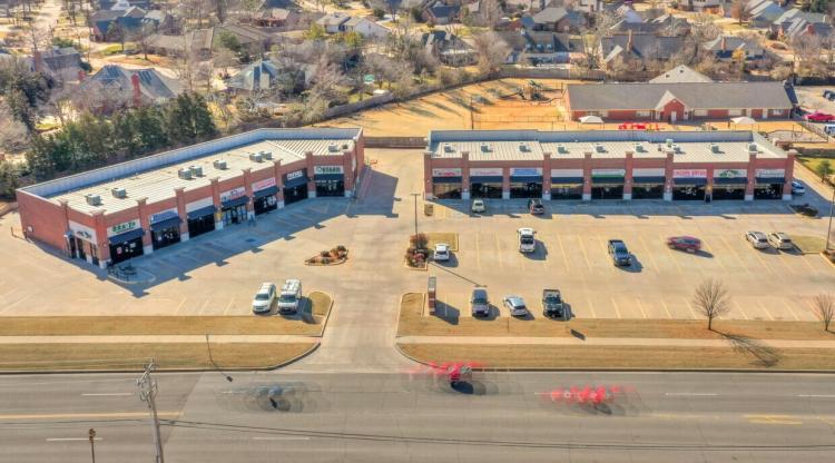 Glen Eagles Plaza retail space for lease Edmond, OK