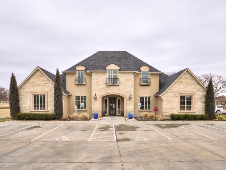 14324 N Western Ave. office for lease, Edmond, OK