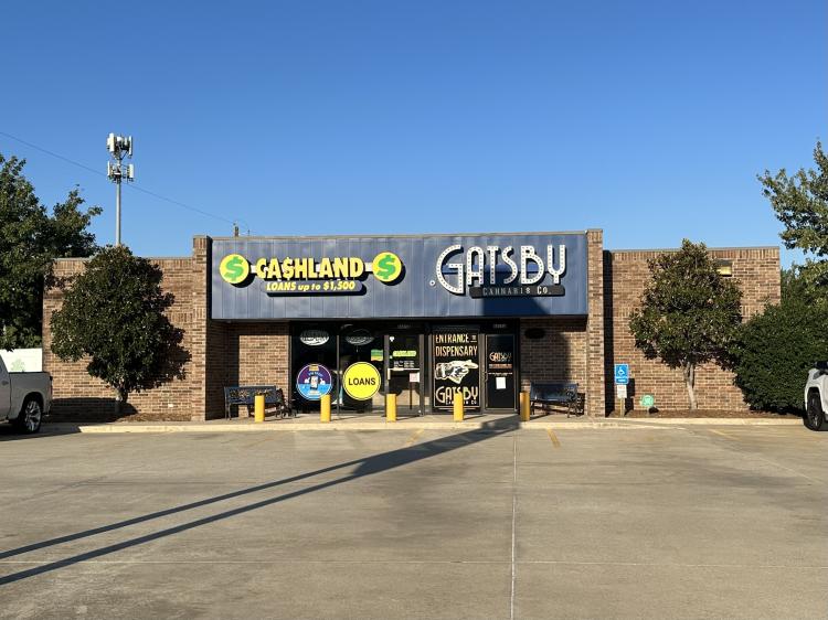 Cash Land retail space for lease, south Oklahoma City, OK