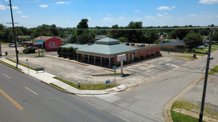 4901 S Pennsylvania Ave office building for lease south Oklahoma City, OK