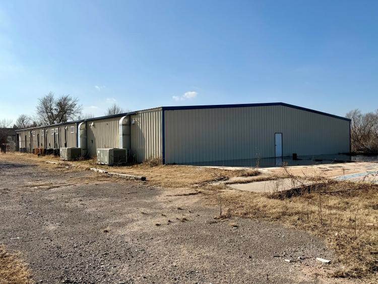 5909 Aero Dr industrial building, Tuttle, Ok For lease