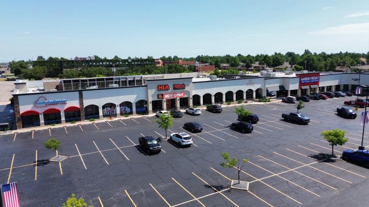 Shoppes on May retail spaces for lease, Oklahoma City, Ok