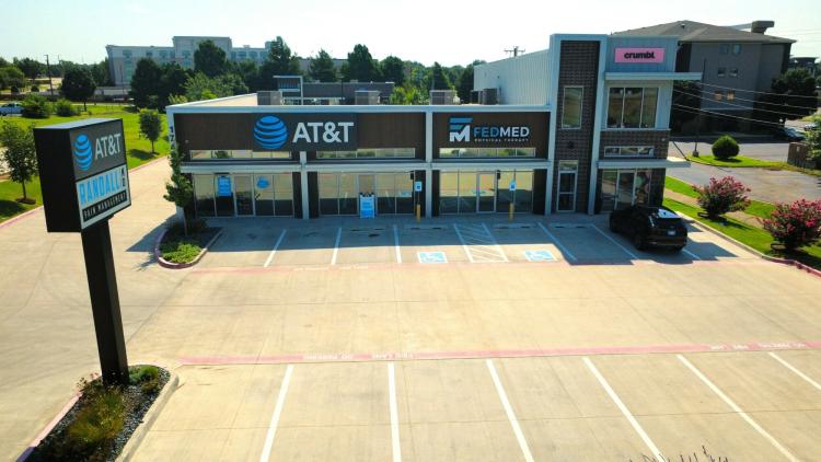 1740 S Sooner office or retail space for lease east Oklahoma City, OK