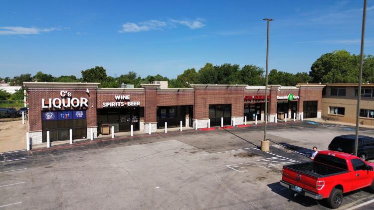 JCT'S Plaza retail space for lease Del City, OK
