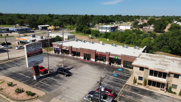 JCT'S Plaza retail space for lease Del City, OK