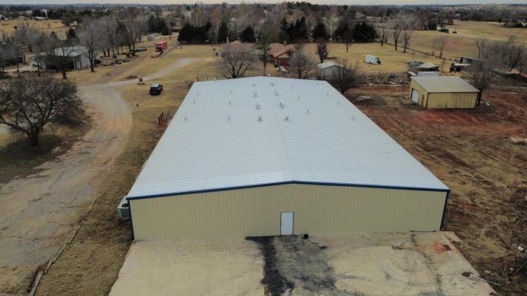 5909 Aero Dr industrial building, Tuttle, Ok For lease