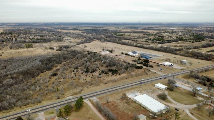 5909 Aero Dr industrial building, Tuttle, Ok For lease