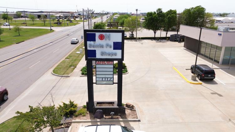 14201 N Santa Fe Ave retail space for lease Edmond, Ok