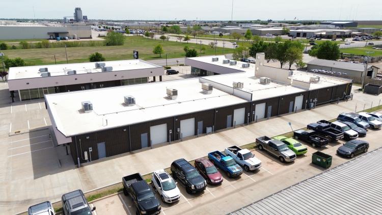14201 N Santa Fe Ave retail space for lease Edmond, Ok