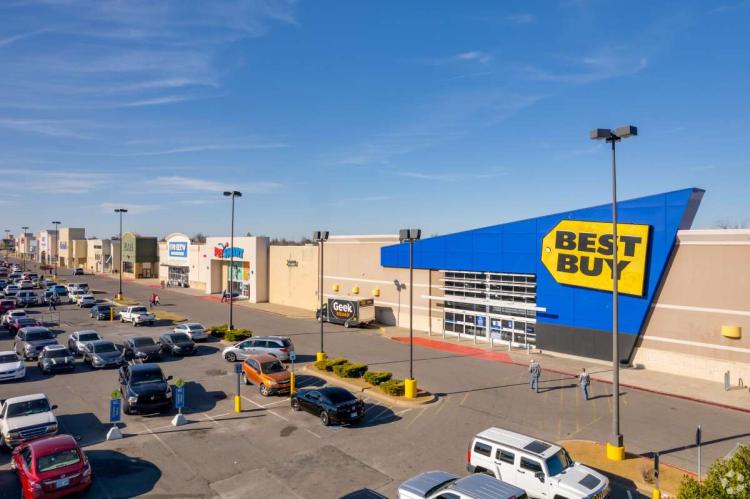 retail space for lease south Oklahoma City, OK exterior photo-1