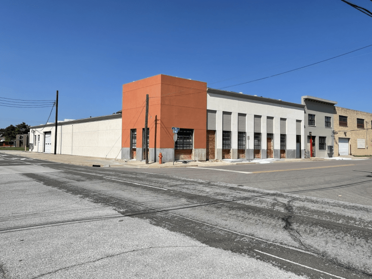 studio/oﬃce space and warehouse space for lease Oklahoma City, OK
