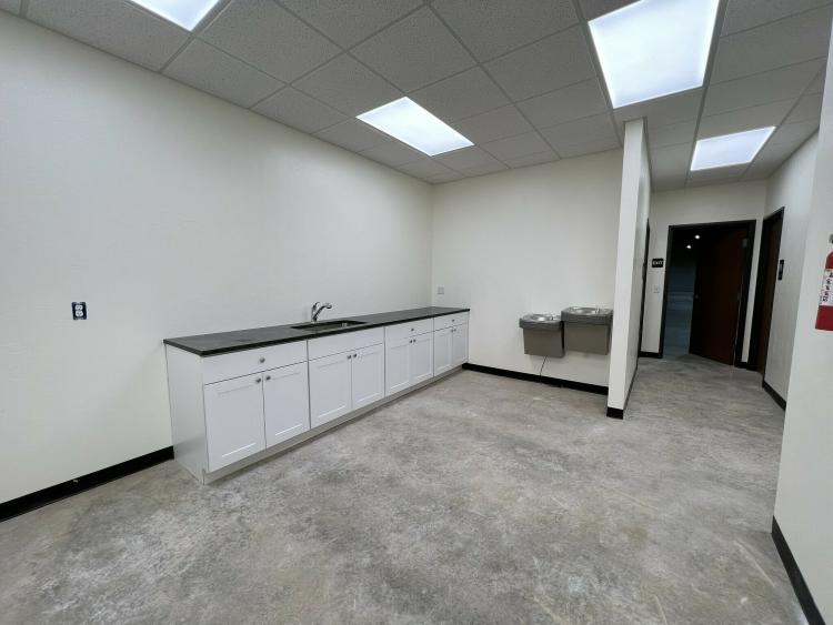 133 NE 52nd St industrial building for lease, Oklahoma City, OK