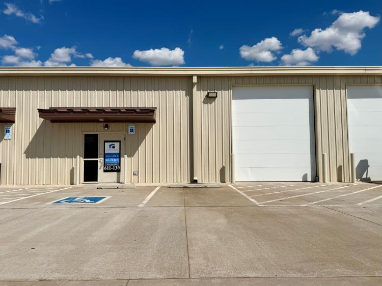 611 Hundred Oaks Dr  |  Multi-Tenant Flex  |  Edmond, OK