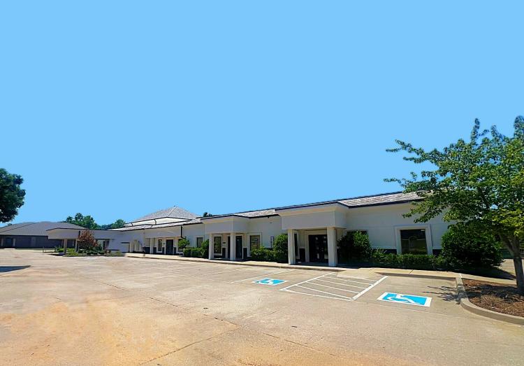 620-650 24th Ave SW medical office for lease, Norman, OK