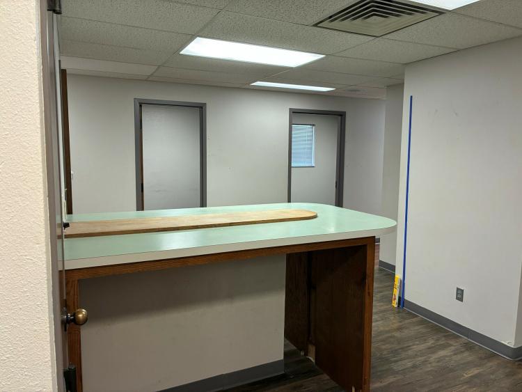 937 SW 89th St medical office for sale south Oklahoma City, Ok