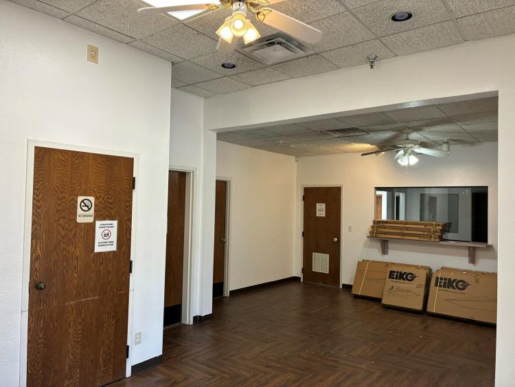 937 SW 89th St medical office for sale south Oklahoma City, Ok