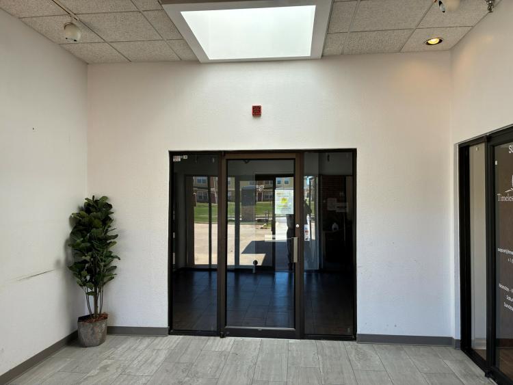 937 SW 89th St medical office for sale south Oklahoma City, Ok