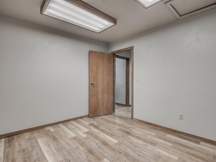 6410 N Santa Fe Ave Ste C office space for sale, Oklahoma City, OK