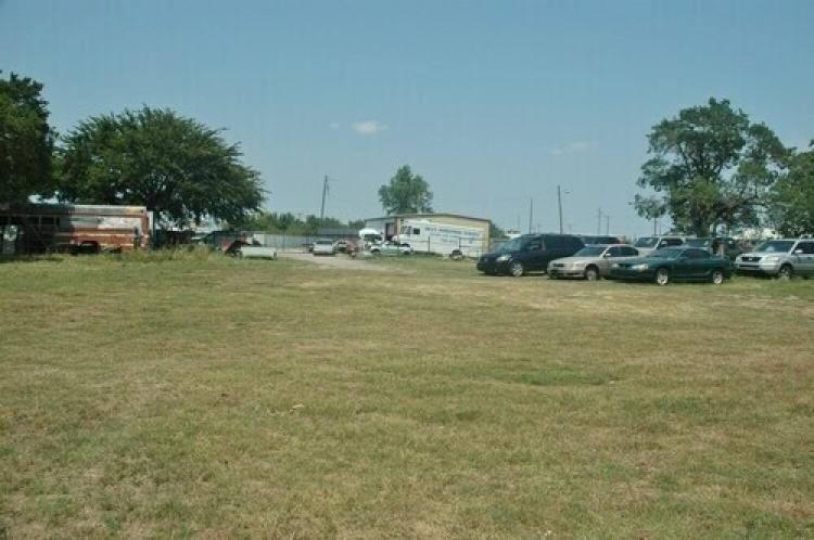 HIGHWAY 152 AUTO & SALVAGE property for sale, Oklahoma City, OK 