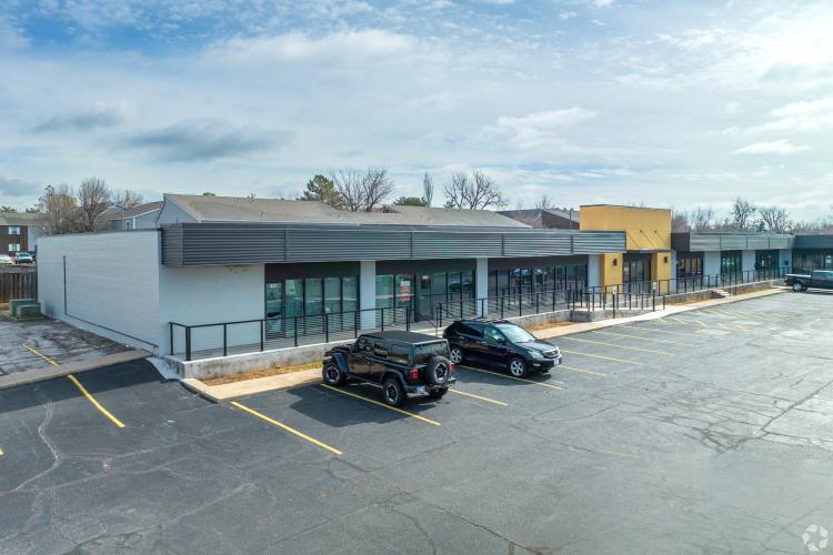 Newport Shopping Center retail property for sale, Oklahoma City, Ok