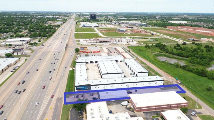 7624 Broadway Ext office building for sale Oklahoma City, Ok