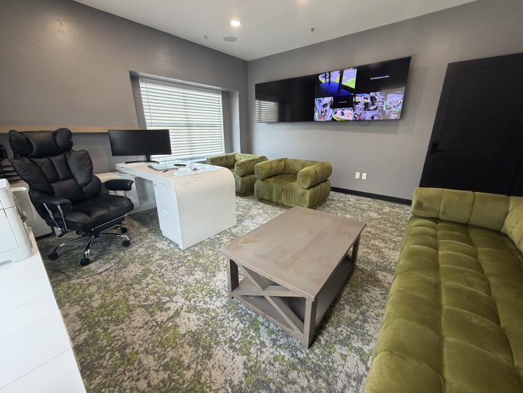 700 W 18th St  |  Office / Flex  |  Edmond, OK