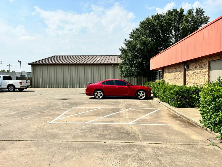 Red Plains Surveying Company for sale Oklahoma City, OK exterior photo