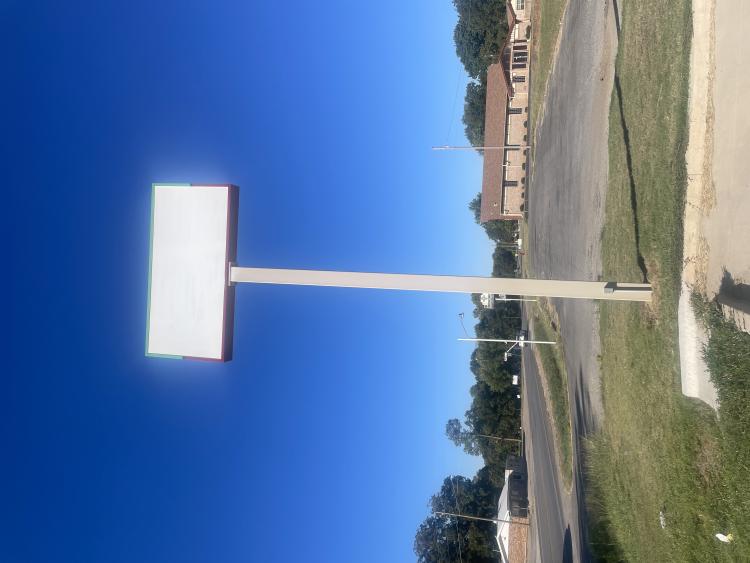 former Family Dollar building for sale Wynnewood, Ok pylon