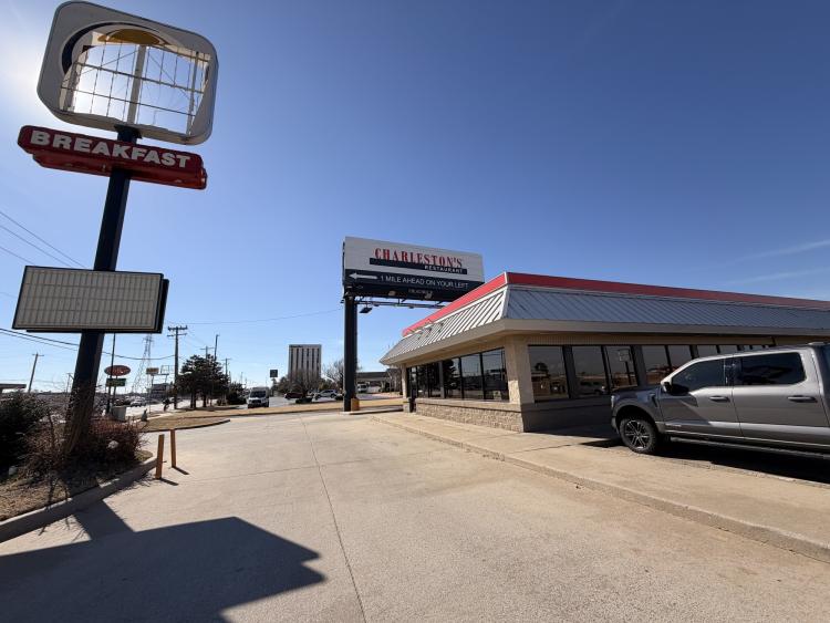 retail restaurant property for sale west Oklahoma City, OK