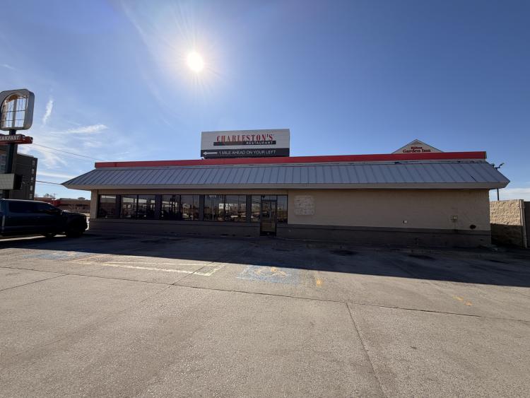retail restaurant property for sale west Oklahoma City, OK