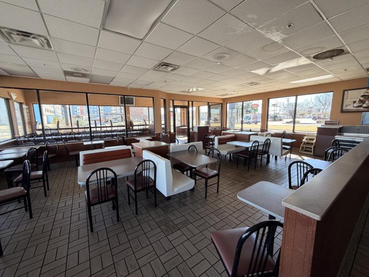 retail restaurant property for sale west Oklahoma City, OK