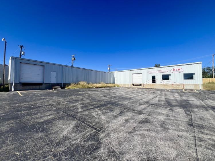 4429 NW 10th St - Flex Retail and Industrial space For Sale Oklahoma City, OK