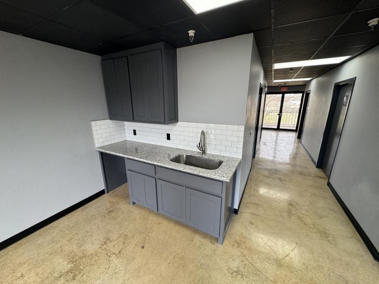 7901 NE 10th Street office property for sale Midwest City, Ok interior photo