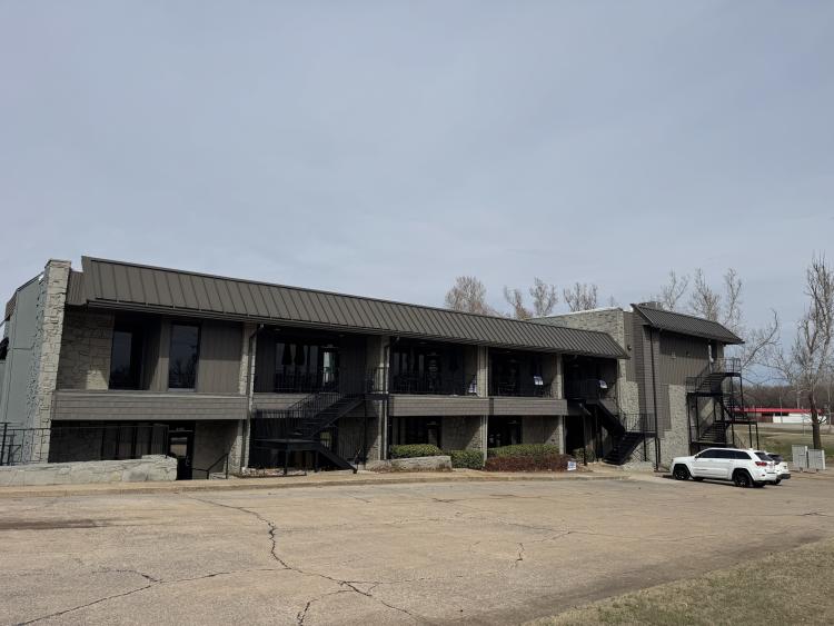 7901 NE 10th Street office property for sale Midwest City, Ok exterior photo