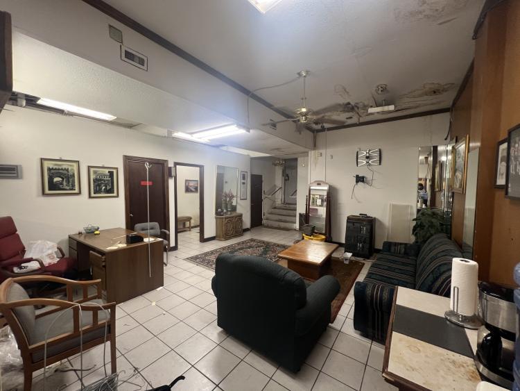 3117 N Pennsylvania Ave -2 retail buildings For Sale, Oklahoma City, OK