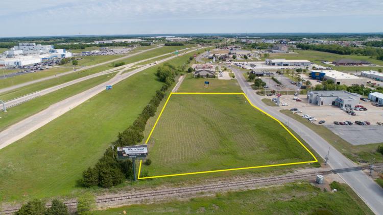 retail land for sale Ardmore, OK aerial