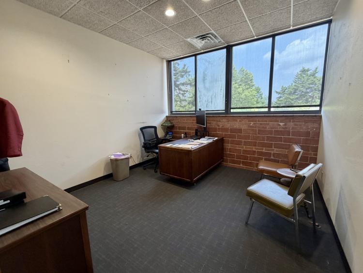 Crown Heights Office Building for sale Oklahoma City, Ok