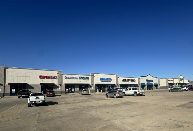 Shoppes on the Creek shopping center for sale Seminole, OK