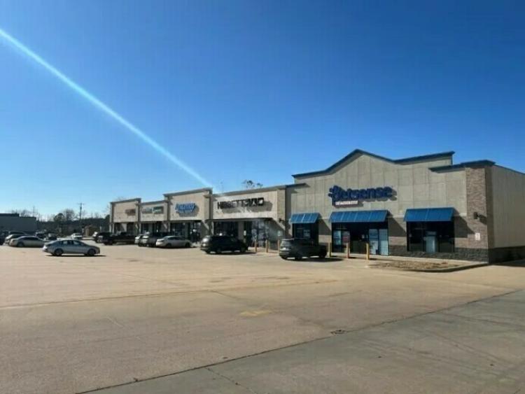 Shoppes on the Creek shopping center for sale Seminole, OK