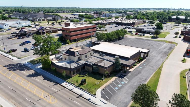 1109 N Porter  |  Former Funeral Home  |  Norman, OK