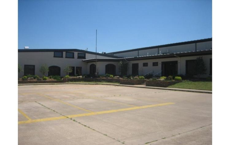 306 W Juneau St Industrial property for sale Purcell, OK